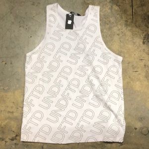 Undefeated wht tank top medium